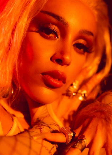 Doja Cat poses NUDE for Rolling Stone 